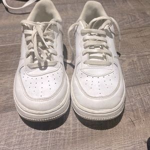 White holographic forces